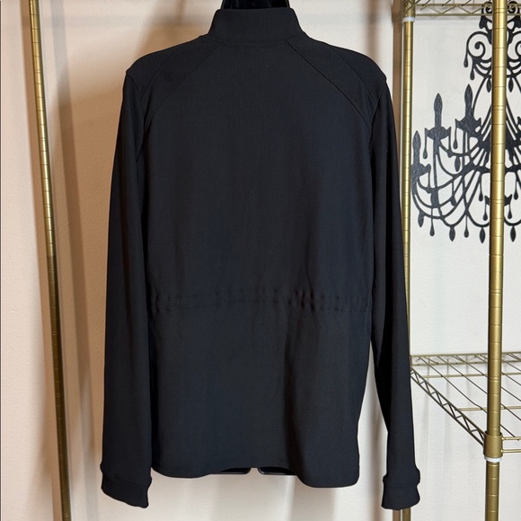 Jacket - Picture 8 of 13